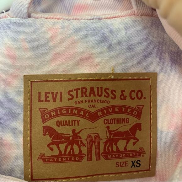 Women’s Sz XS Levi’s Jean Jacket NWT - Picture 2 of 4